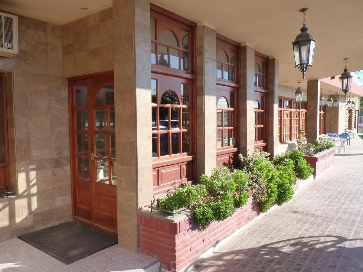 ריו קולורדו Hotel Quelu Leufu מראה חיצוני תמונה