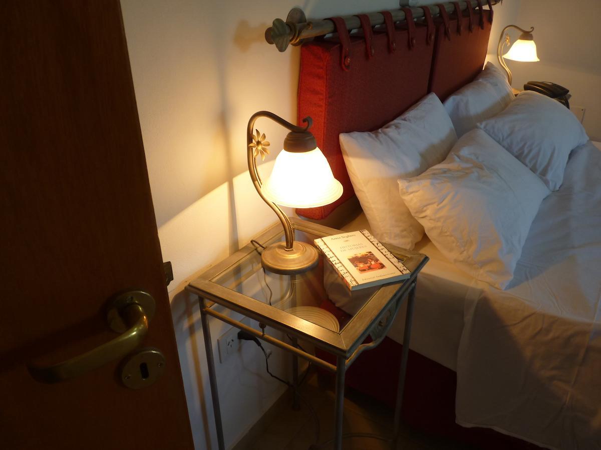 ריו קולורדו Hotel Quelu Leufu חדר תמונה