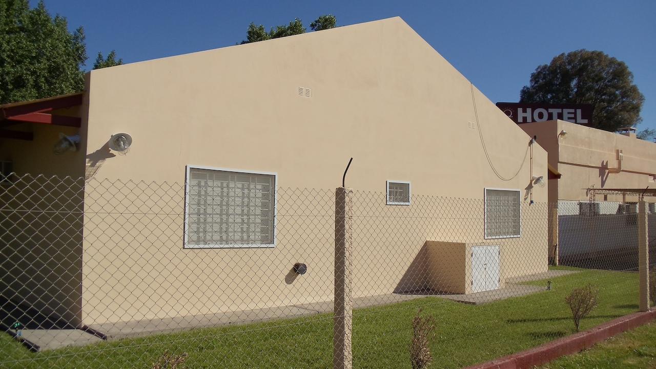 ריו קולורדו Hotel Quelu Leufu מראה חיצוני תמונה